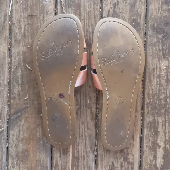 Saltwater Sandals - Picture 2 of 4